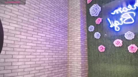 Snapshot of thiny_s chatting on 31, 12, 2024 thiny s online show from 31, 12, 2024