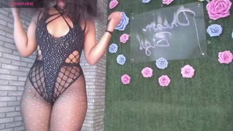 Snapshot of thiny_s chatting on 3, 1, 2025 thiny s online show from 3, 1, 2025