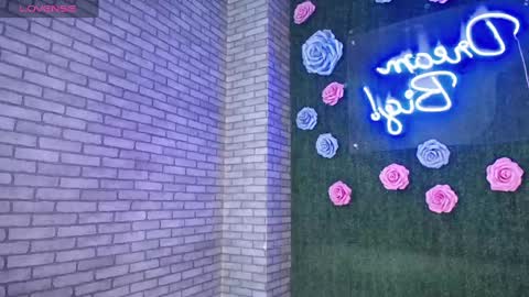 Snapshot of thiny_s chatting on 12, 1, 2025 thiny s online show from 12, 1, 2025