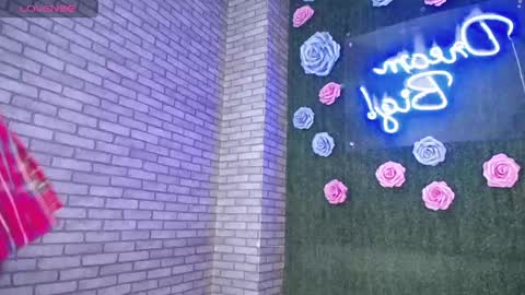 Snapshot of thiny_s chatting on 12, 1, 2025 thiny s online show from 12, 1, 2025