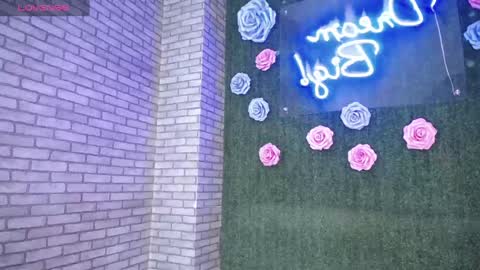 Snapshot of thiny_s chatting on 12, 1, 2025 thiny s online show from 12, 1, 2025