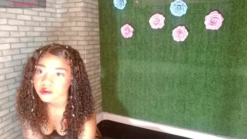 Snapshot of thiny_s chatting on 15, 1, 2025 thiny s online show from 15, 1, 2025