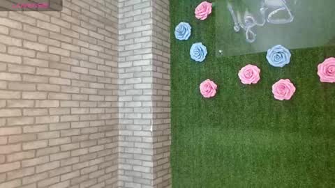 Snapshot of thiny_s chatting on 15, 1, 2025 thiny s online show from 15, 1, 2025