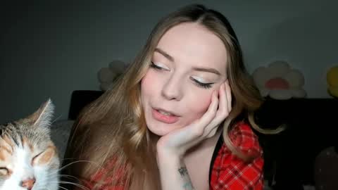 Snapshot of thisisamelia chatting on 29, 12, 2024 Amelia  shows on mondays fridays and sundays  if anything changes im giving updates on my fansly  online show from 29, 12, 2024
