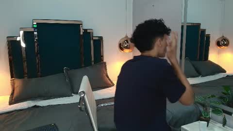 thom_amees online show from 5, 8, 2026