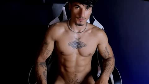 Snapshot of thomas_fit1 chatting on 8, 6, 2026 Thomas 3 JUST STAY AND BE MY LAST LOVE online show from 8, 6, 2026