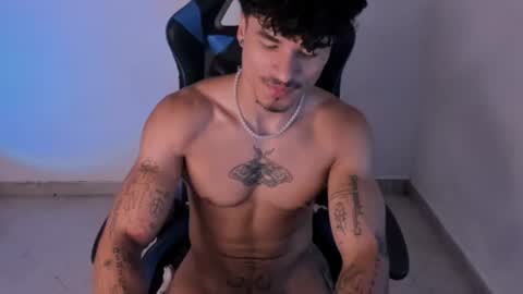 Snapshot of thomas_fit1 chatting on 26, 6, 2026 Thomas 3 JUST STAY AND BE MY LAST LOVE online show from 26, 6, 2026