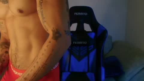 Snapshot of thomas_fit1 chatting on 2, 7, 2026 Thomas 3 JUST STAY AND BE MY LAST LOVE online show from 2, 7, 2026