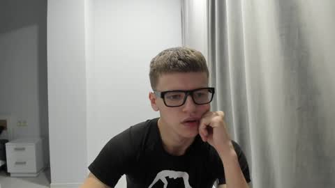 Snapshot of thomas_shelbivip chatting on 2, 12, 2024 Tomas online show from 2, 12, 2024