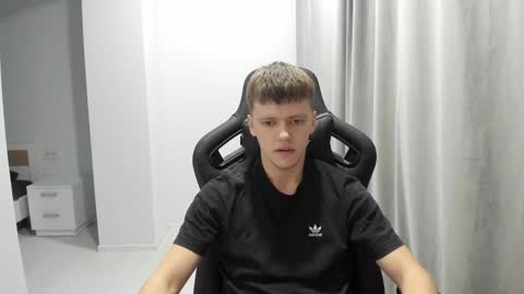 Snapshot of thomas_shelbivip chatting on 15, 1, 2025 Tomas online show from 15, 1, 2025