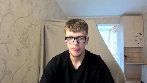 Snapshot of thomas_shelbivip chatting on 5, 10, 2025 Tomas online show from 5, 10, 2025