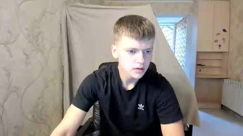 Snapshot of thomas_shelbivip chatting on 10, 10, 2025 Tomas online show from 10, 10, 2025