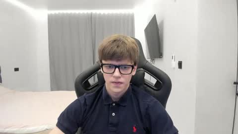 Snapshot of thomas_shelbivip chatting on 29, 4, 2026 Tomas online show from 29, 4, 2026