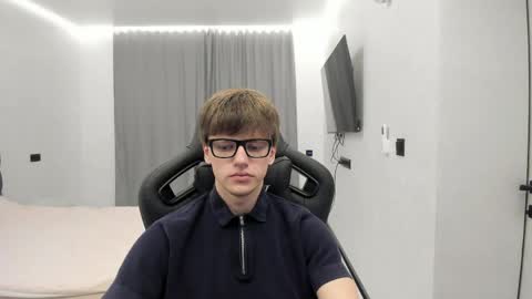 Snapshot of thomas_shelbivip chatting on 2, 5, 2026 Tomas online show from 2, 5, 2026