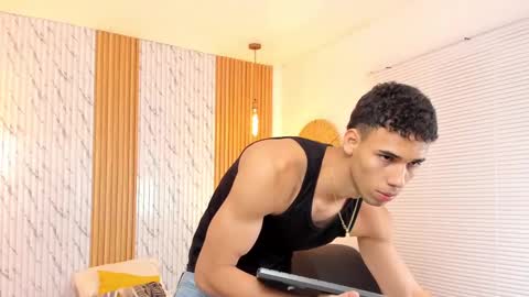 Thomas online show from 11, 2, 2025