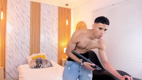 Thomas online show from 13, 2, 2025