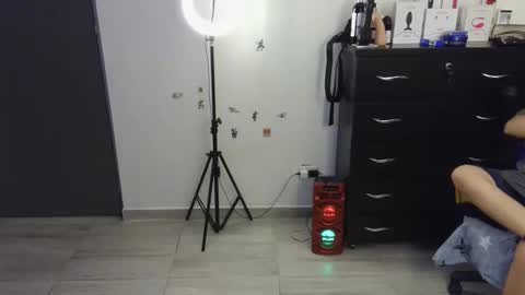 Snapshot of thomascooper_cams chatting on 19, 2, 2025 VALERIA online show from 19, 2, 2025