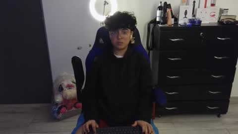 Snapshot of thomascooper_cams chatting on 27, 2, 2025 VALERIA online show from 27, 2, 2025