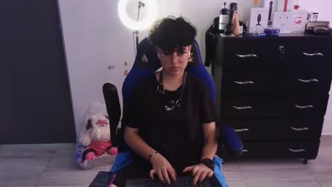 Snapshot of thomascooper_cams chatting on 27, 2, 2025 VALERIA online show from 27, 2, 2025