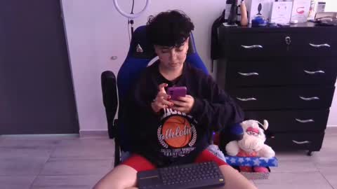 Snapshot of thomascooper_cams chatting on 12, 3, 2025 VALERIA online show from 12, 3, 2025