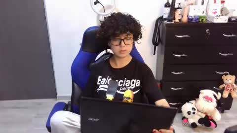 Snapshot of thomascooper_cams chatting on 17, 9, 2025 VALERIA online show from 17, 9, 2025