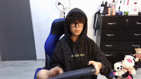 Snapshot of thomascooper_cams chatting on 20, 9, 2025 VALERIA online show from 20, 9, 2025