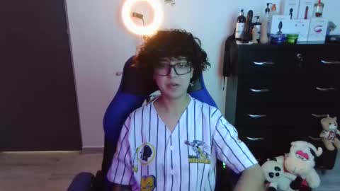 Snapshot of thomascooper_cams chatting on 12, 10, 2025 VALERIA online show from 12, 10, 2025