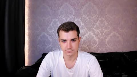 Snapshot of thomassmity chatting on 4, 12, 2025 Thomas online show from 4, 12, 2025