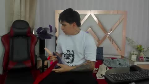 Snapshot of thomasthund chatting on 12, 1, 2026 thomasthund online show from 12, 1, 2026