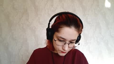 Snapshot of thomasvicknair chatting on 14, 12, 2025 Lina online show from 14, 12, 2025