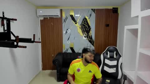 thomson_hot01 online show from 11, 3, 2026