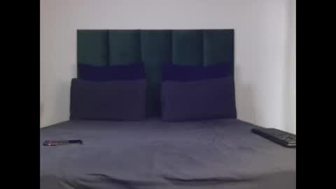 Snapshot of throatgoat2121 chatting on 18, 11, 2025 throatgoat2121 online show from 18, 11, 2025