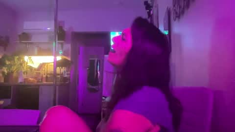 Snapshot of throatyygoat chatting on 24, 9, 2025 throatyygoat online show from 24, 9, 2025