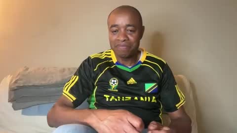 Snapshot of throbbingxxx chatting on 25, 2, 2025 austin xzandros online show from 25, 2, 2025