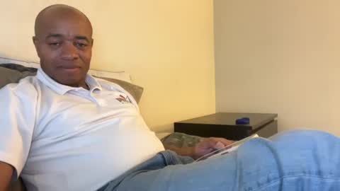 Snapshot of throbbingxxx chatting on 16, 10, 2025 austin xzandros online show from 16, 10, 2025