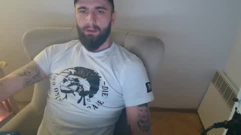 Snapshot of thug__ chatting on 14, 12, 2024 HugeJuicy online show from 14, 12, 2024