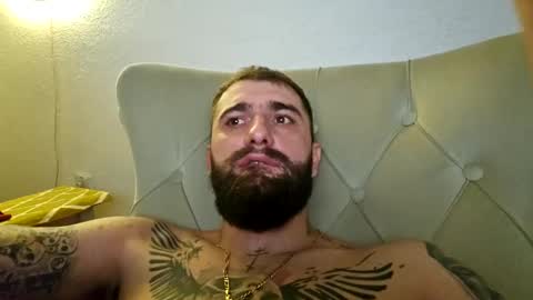 Snapshot of thug__ chatting on 15, 12, 2024 HugeJuicy online show from 15, 12, 2024