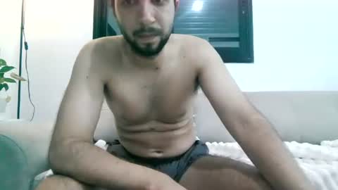 Snapshot of thuhunter chatting on 24, 6, 2026 SlaveBoy26 online show from 24, 6, 2026