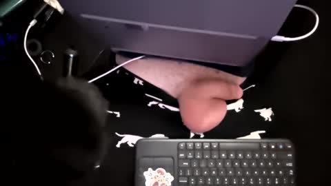 Snapshot of thunder8u42 chatting on 28, 9, 2025 thunder8u42 online show from 28, 9, 2025