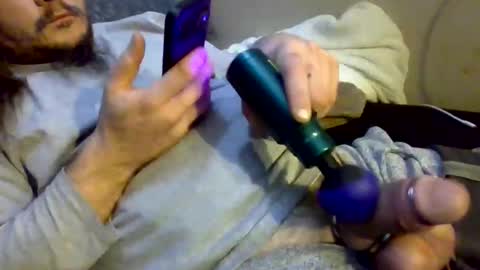 Snapshot of thunder8u42 chatting on 8, 10, 2025 thunder8u42 online show from 8, 10, 2025