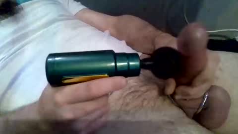 Snapshot of thunder8u42 chatting on 27, 10, 2025 thunder8u42 online show from 27, 10, 2025