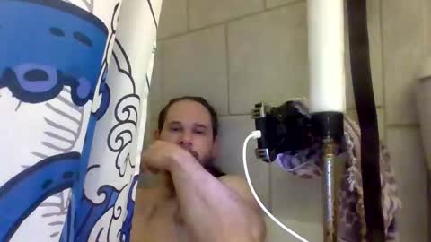 Snapshot of thunder8u42 chatting on 25, 11, 2025 thunder8u42 online show from 25, 11, 2025