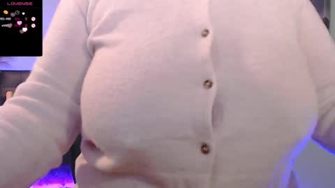 Tia Bella online show from 30, 1, 2025