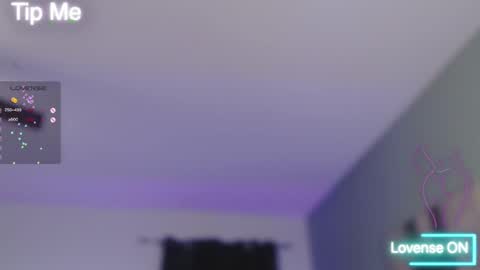 Tia Bella online show from 24, 9, 2025