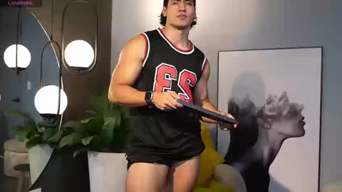 Snapshot of tian_brooks chatting on 19, 9, 2025 Tian Brooks online show from 19, 9, 2025