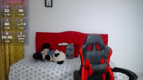 Snapshot of tiana_breeze chatting on 2, 11, 2025 tiana_breeze online show from 2, 11, 2025