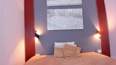 Snapshot of tiana_glow chatting on 2, 12, 2024 tihana online show from 2, 12, 2024