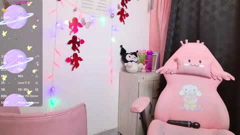 Tiana Le online show from 9, 3, 2025