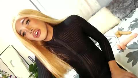 Snapshot of tiara_perezx chatting on 6, 2, 2025 Sam online show from 6, 2, 2025