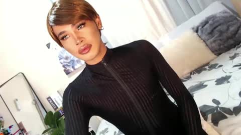 Snapshot of tiara_perezx chatting on 8, 2, 2025 Sam online show from 8, 2, 2025